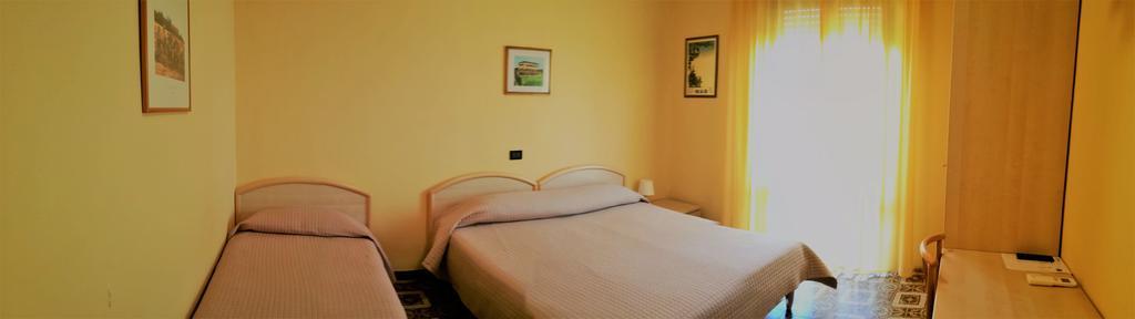 Bellerive Ristorante Albergo Manerba del Garda Ngoại thất bức ảnh